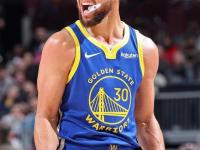 开云平台-勇士再胜老鹰，库里生涯三分命中数突破2000个
