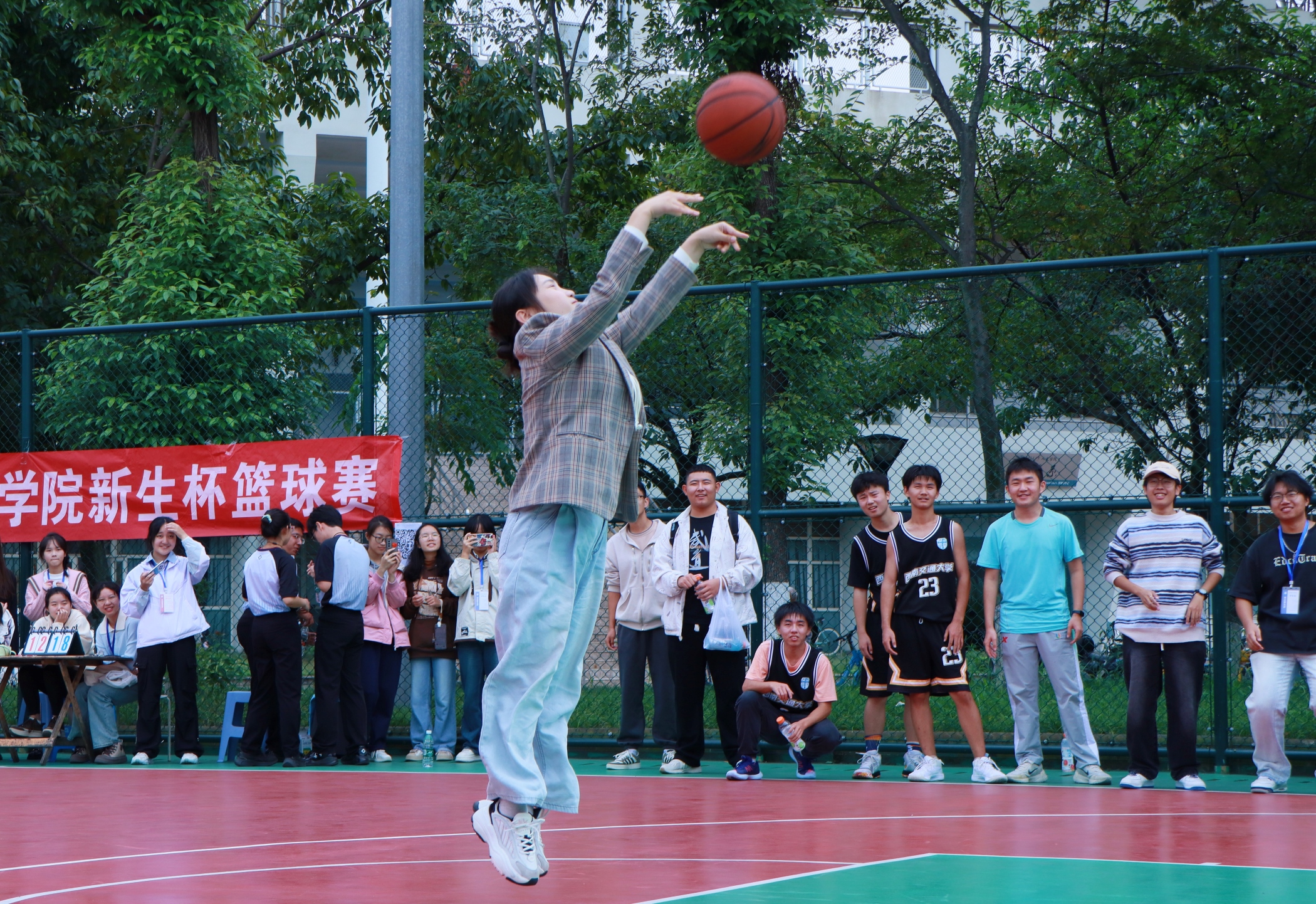 关于趣味篮球比赛即将来袭，精彩纷呈的信息