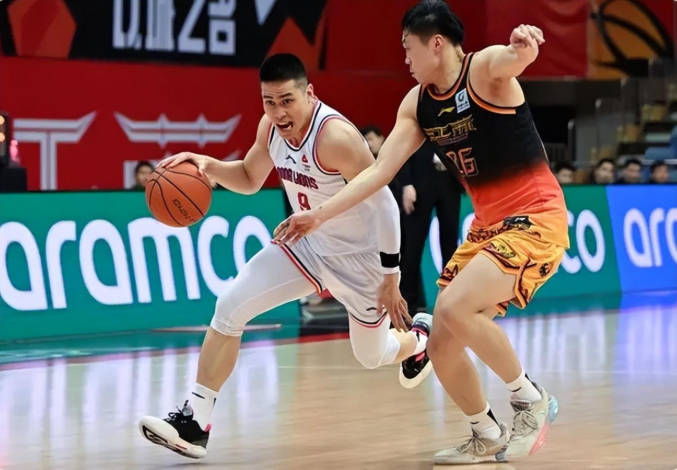 拜仁慕尼黑惊险逆转布鲁日，实现逆袭