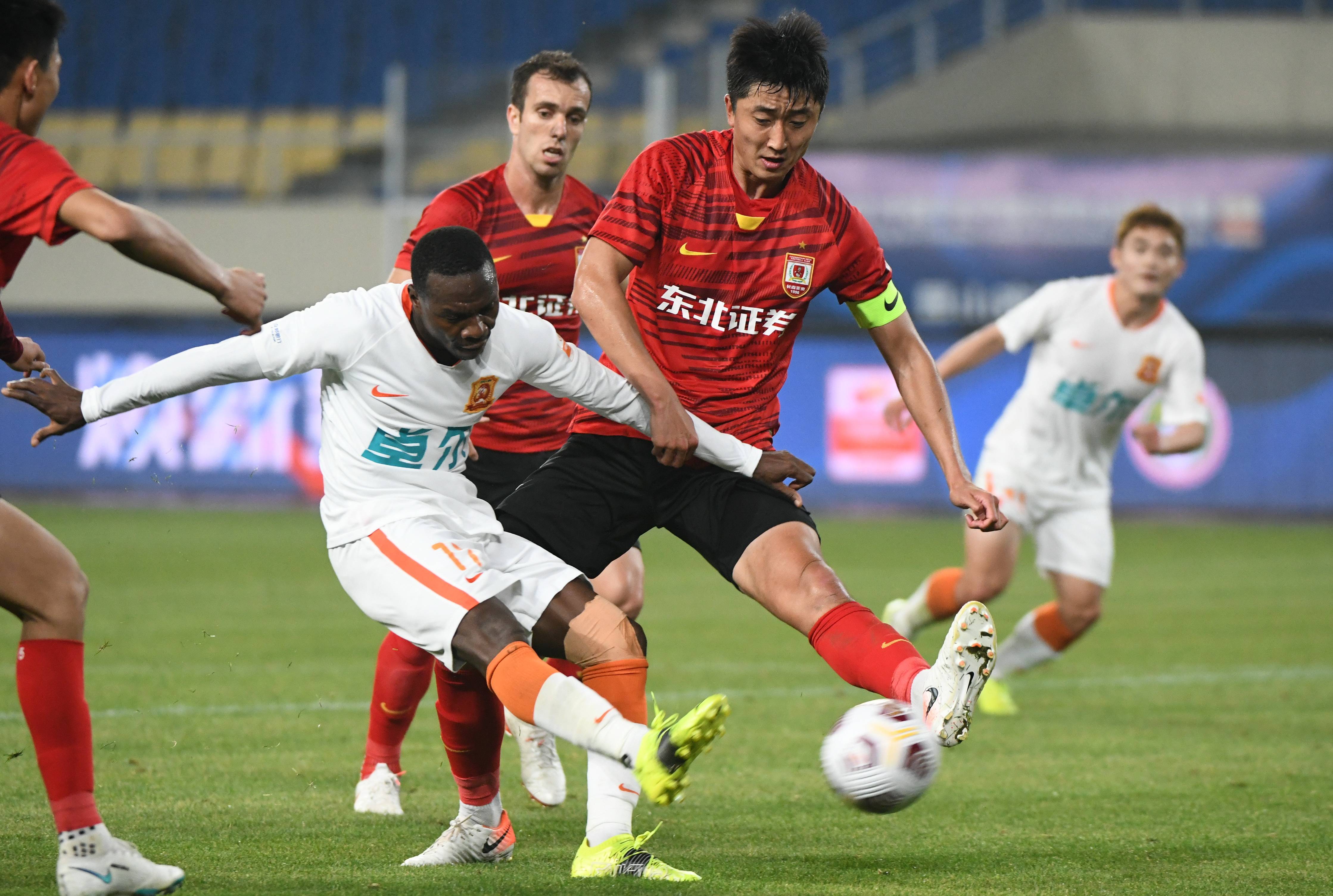 汉诺威憾负拜仁慕尼黑,保级形势渐紧迫 汉诺威憾负拜仁慕尼黑,保级形势渐紧迫