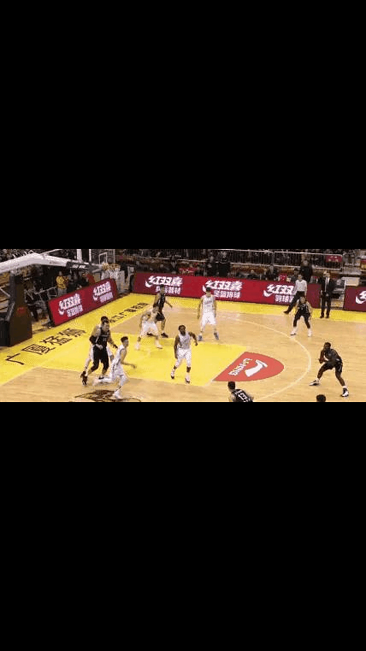 河南队客场逆转辽宁队取得胜利