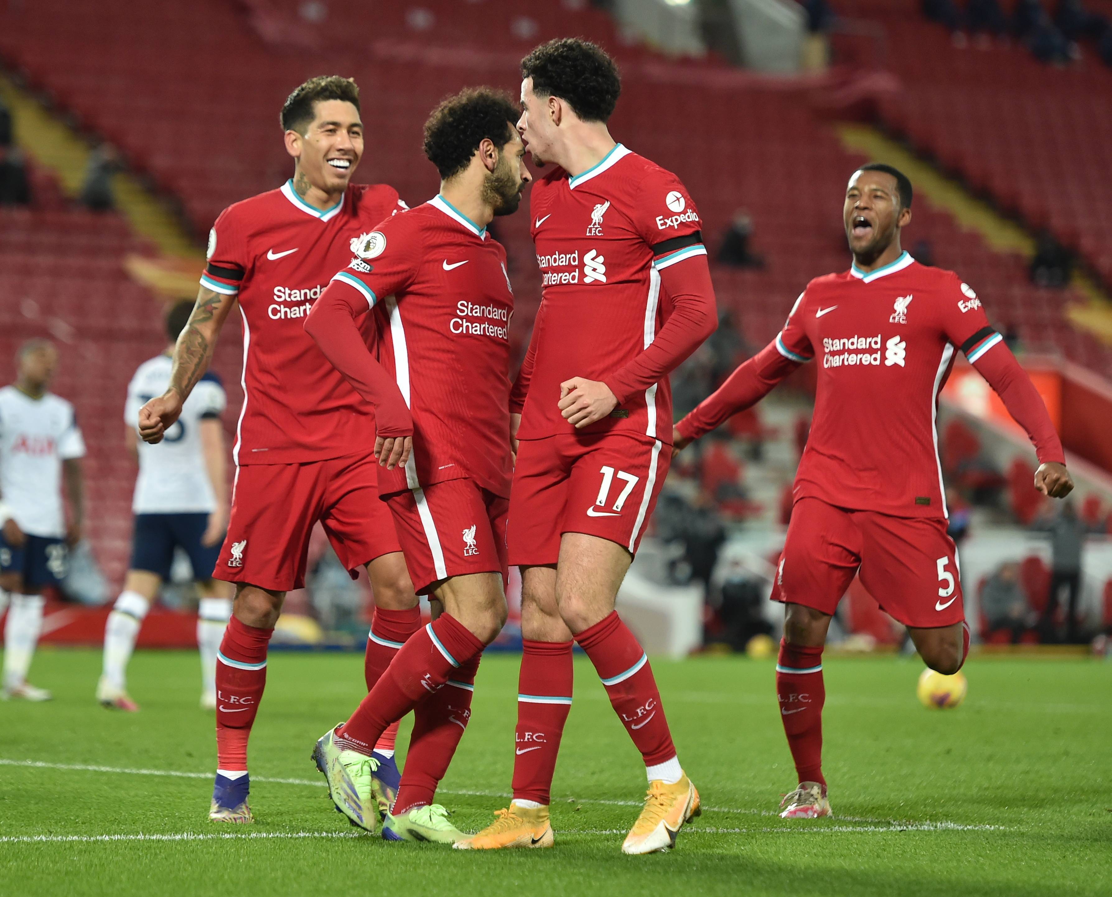 关于利物浦客场挫败伯恩茅斯，英超争冠氛围逼近的信息