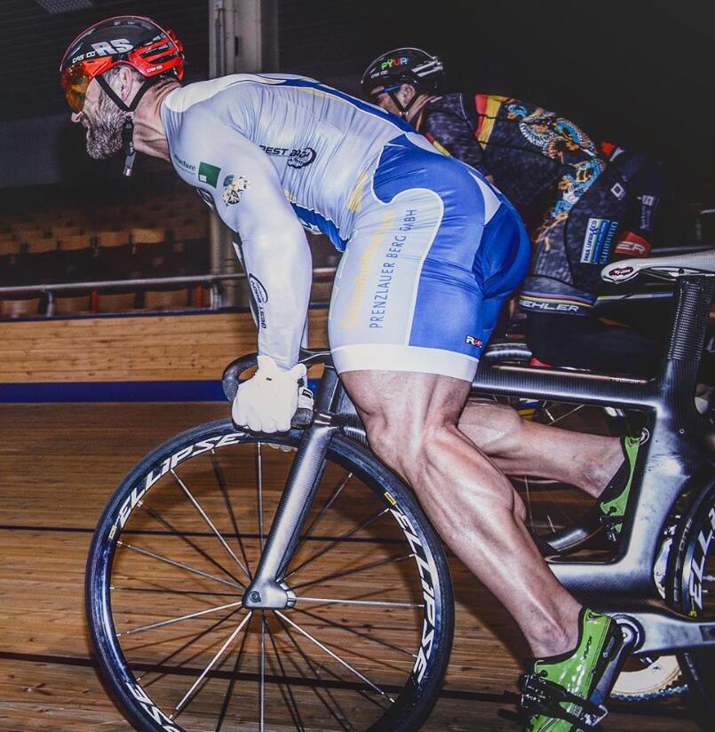 德国运动员实力悍然，获得多项冠军