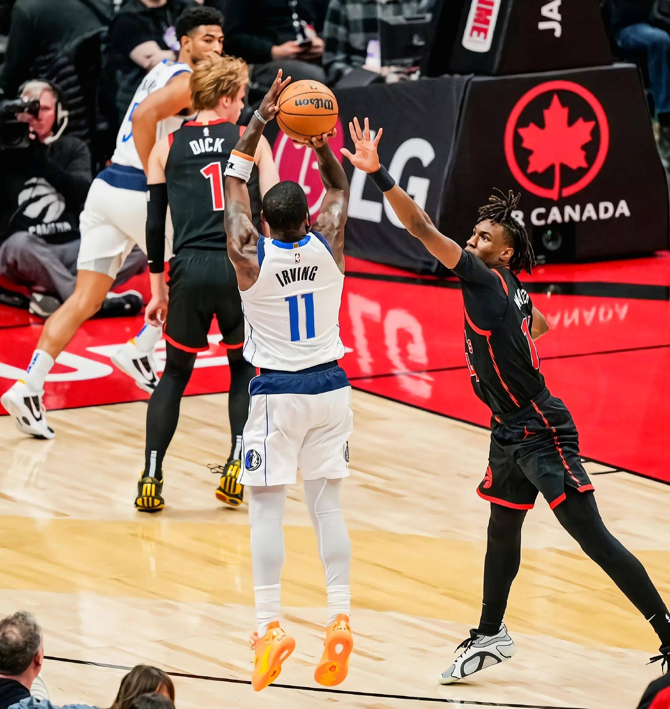 火箭逆转灰熊，挽回连败