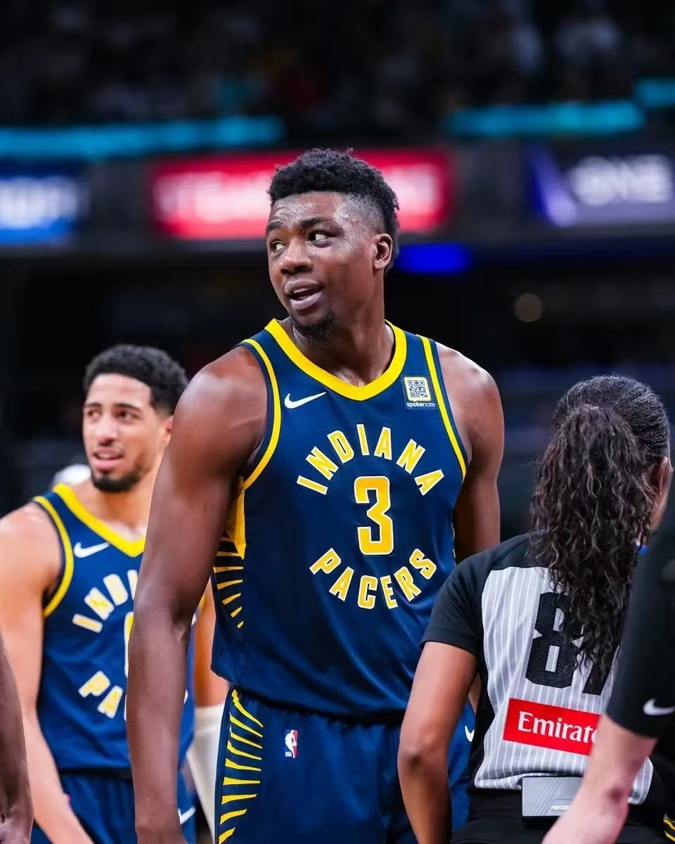 步行者逆转湖人保持不败