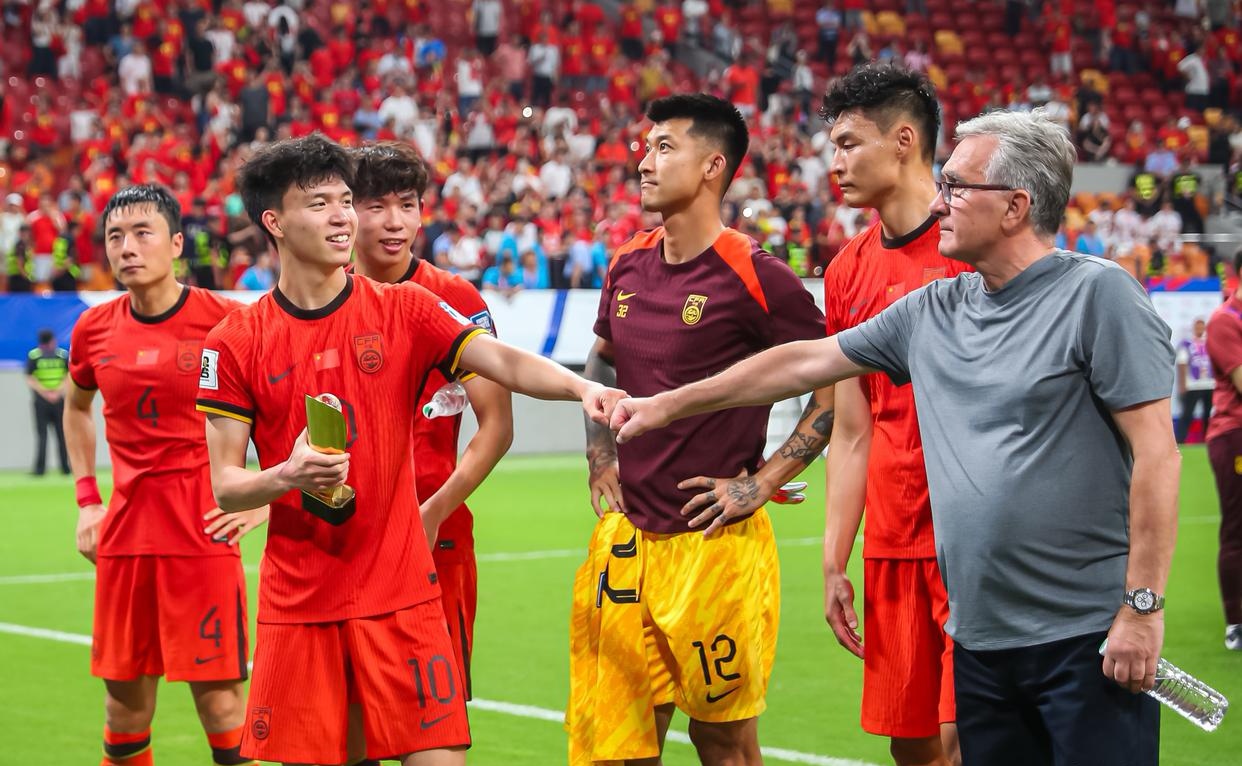 中国足球国家队备战世预赛，里皮已确定最新集训名单的简单介绍