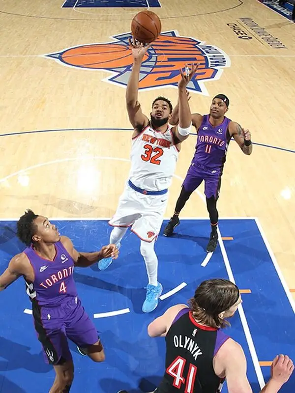 尼克斯遭76人横扫，遭遇四连败