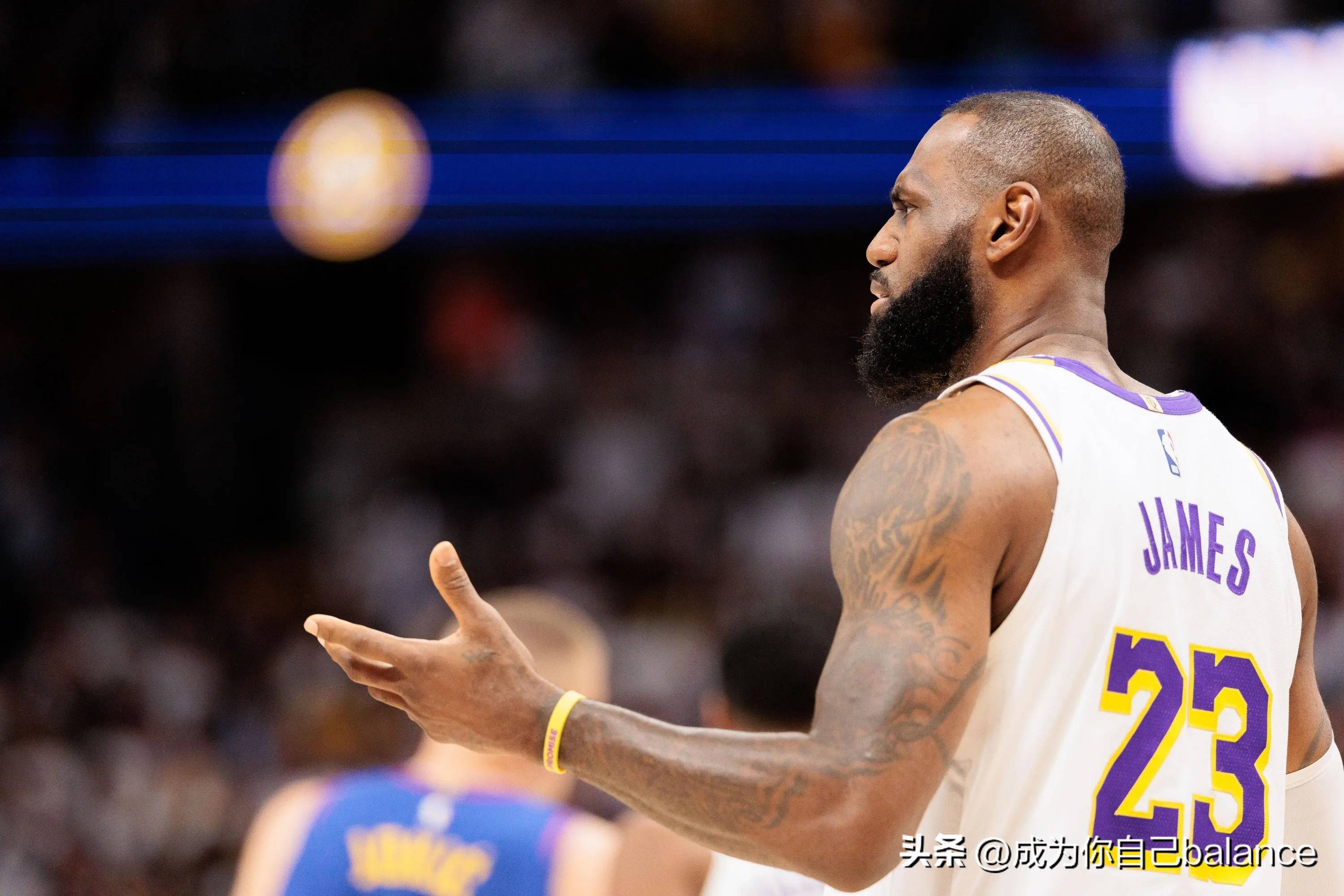 快船惨败湖人，主场失利